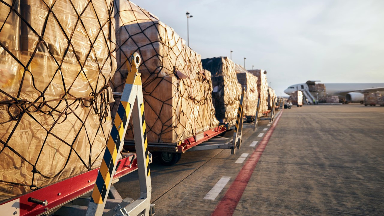 Logistics Là Gì? Tầm Quan Trọng Và Xu Hướng 4 Vai Trò Của Ngành Hậu Cần