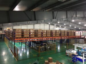Tăng diện tích lưu trữ với kệ sàn tầng lửng