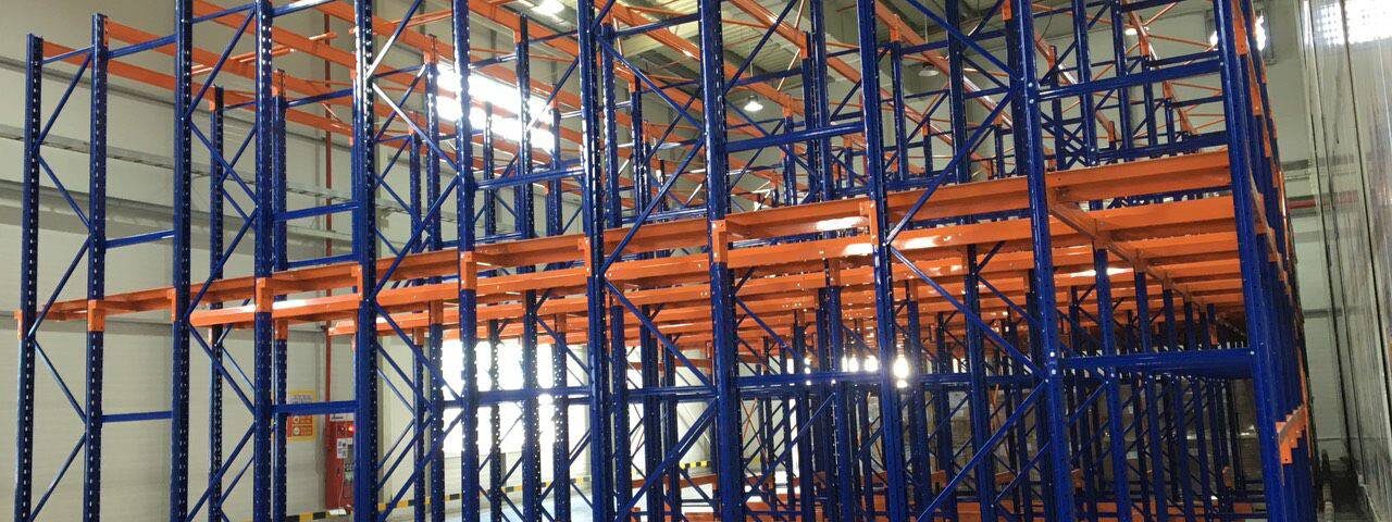 Khung chân omega kệ Drive In đột lỗ liên tiếp chịu tải 12 tấn